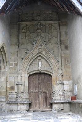 教会の門