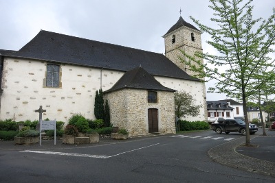 Moumour の教会