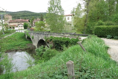 Arga 川の橋