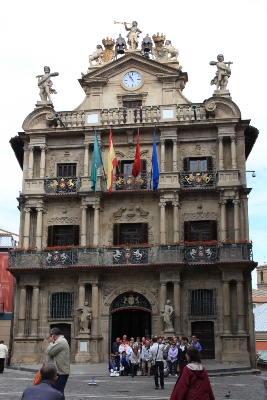 Pamplona の市役所