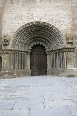 サンティアゴ教会の門