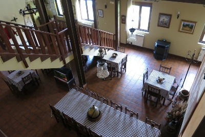 二階から見た El Cura の食堂