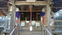 浄瑠璃寺大師堂（正面は本堂）