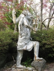 奇妙な像